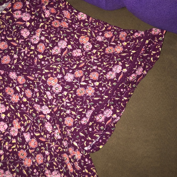 Old Navy Floral Shirt - Picture 4 of 5